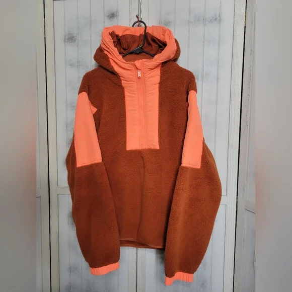 NWOT Free People Lead The Pack Half Zip Fleece Pop Over Hooded Jacket - Picture 2 of 10